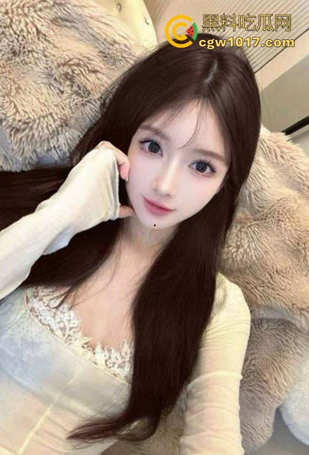 跟性感丰满的迷人嫂子酒店偷情约炮,红色情趣套装身上骑,无套中出,一滴不剩的舔舐干净我的精液!-2