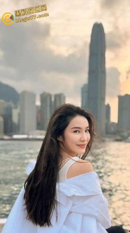 赢在起跑线中美混血抖音异域网红Ning，一下海就大受好评， 资源被高价疯抢 !-4