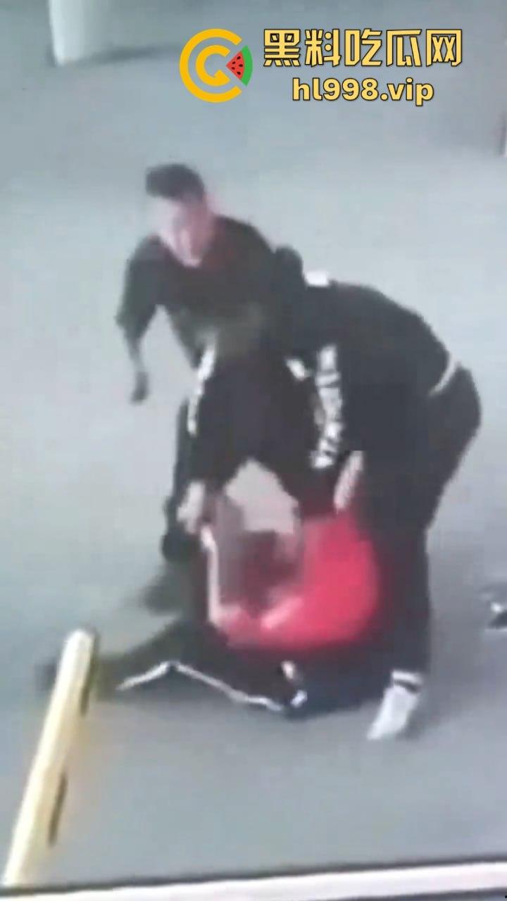 吉林初二男生被同学霸凌 父亲持刀怒杀校霸 太血腥但太爽了！-6