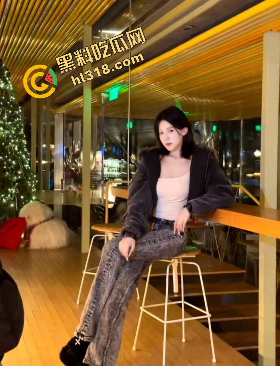 贵港幼师婊『陈雪』教学服都拿来当情趣装，白天哄孩子，晚上喊我猛操到哭，老公一点都不知道！-8