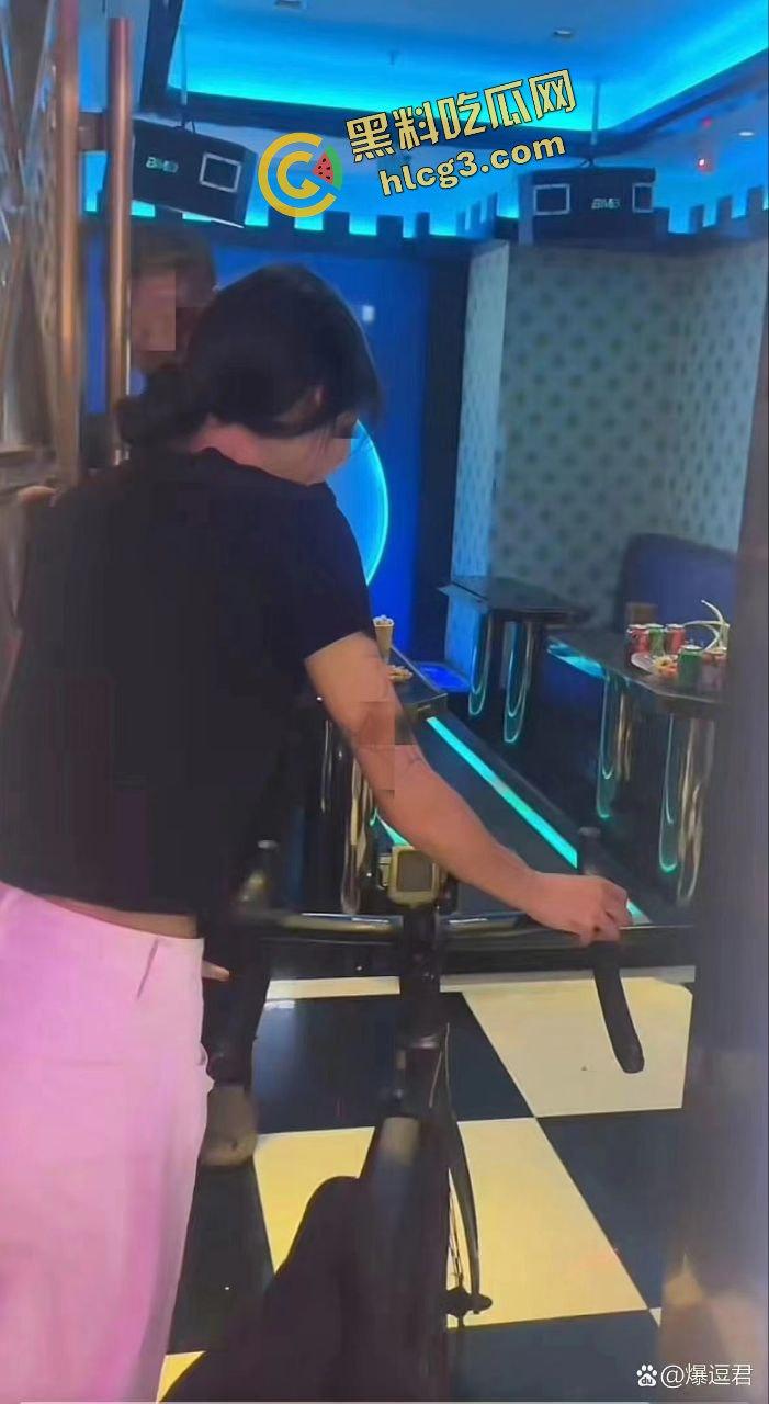 骑行圈淫乱事件！农家乐组织骑行爱好者 一男一女一房间住宿 鸡动即可行动！-7